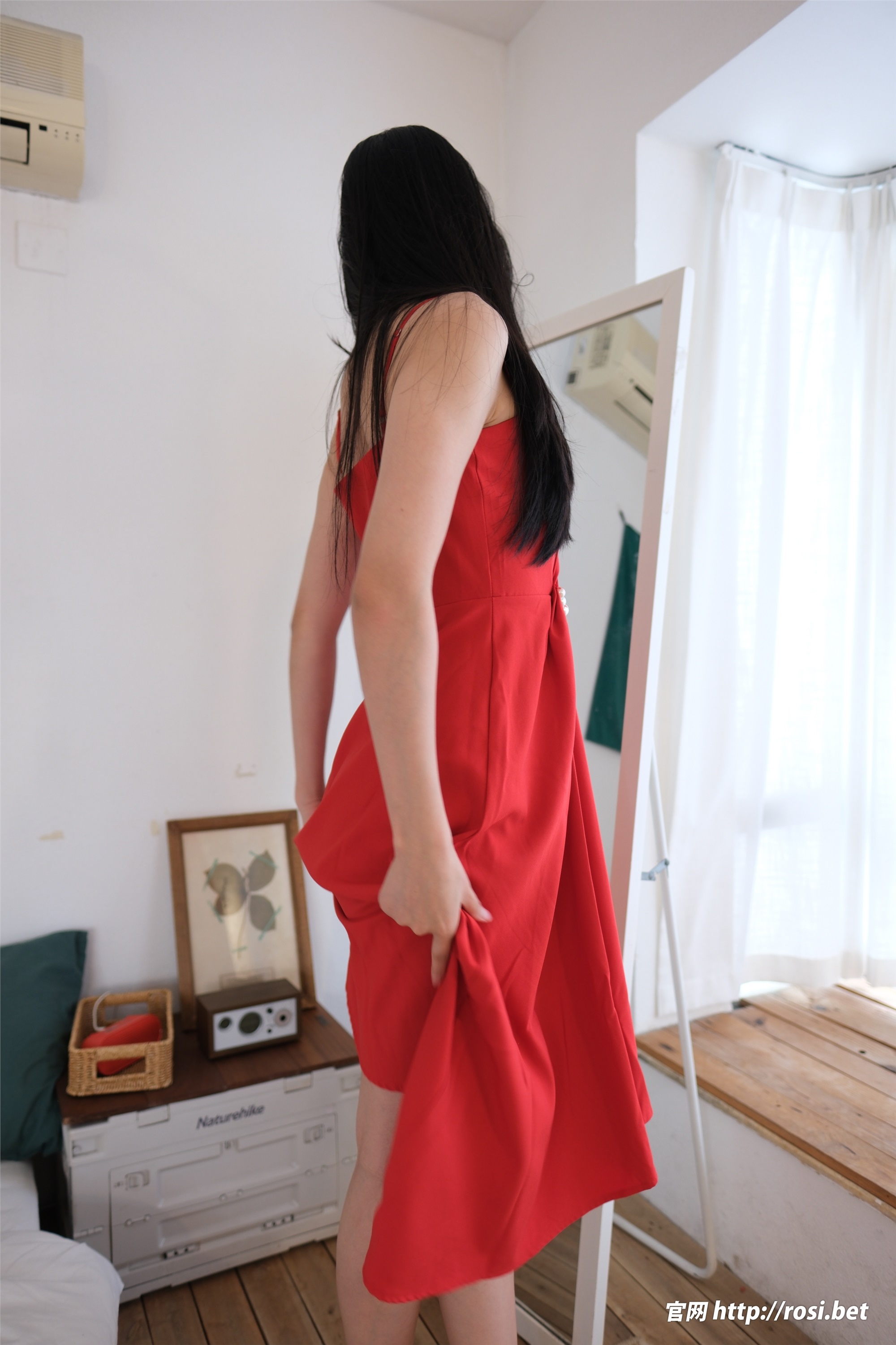 ROSI写真 2025.11.09 NO.5088